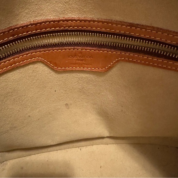 Louis Vuitton- Vintage Boho Bags - Picture 6 of 15